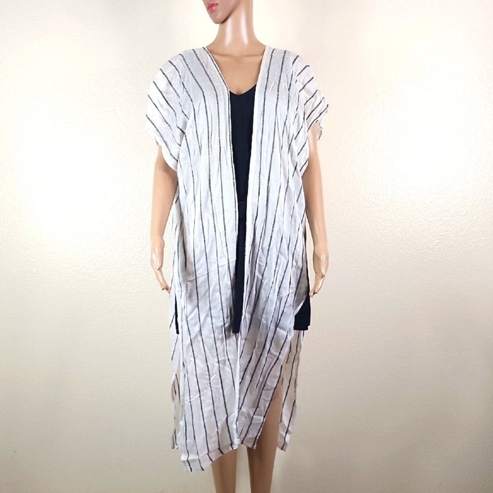 Dokotoo Cream & Black Kimono Style Swim Cover Up